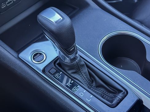 Used 2022 Nissan Altima 2.5 SV image 20