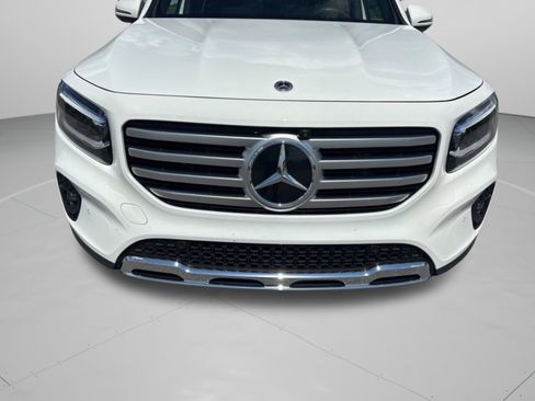 Used 2025 Mercedes-Benz GLB 250 image 36