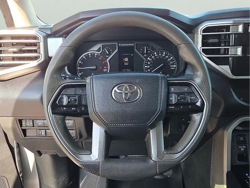 Used 2022 Toyota Tundra SR5 AWD/4WD image 13