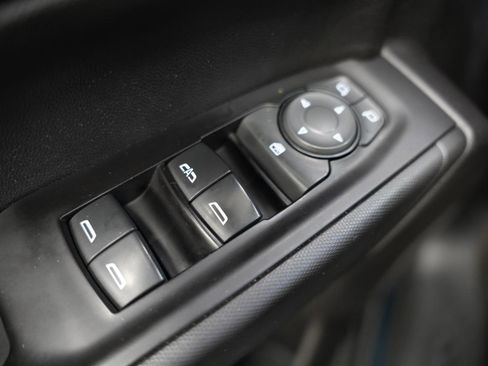 Used 2020 Chevrolet Silverado 1500 Custom w/ Custom Value Package image 26