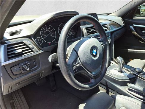 Used 2018 BMW 328d Sedan RWD image 10