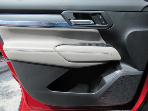 Used 2025 GMC Terrain Elevation FWD image 20