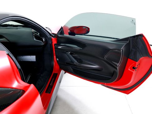 Used 2022 Ferrari SF90 Stradale image 17