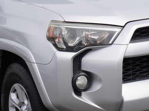 Used 2014 Toyota 4Runner SR5 Premium AWD/4WD image 3