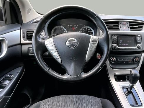 Used 2015 Nissan Sentra SV FWD image 6
