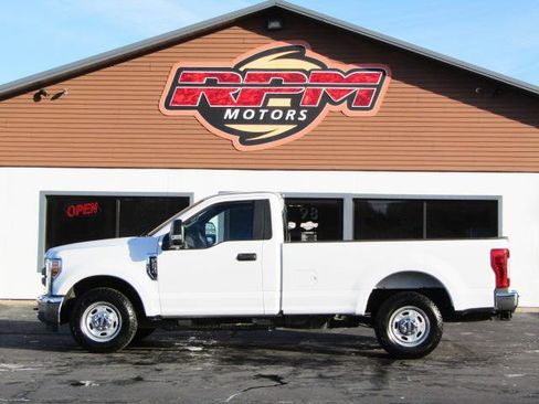 Used 2019 Ford F250 XL w/ XL Value Package image 4