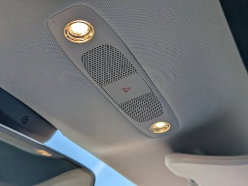 Used 2022 Tesla Model 3 Long Range image 33