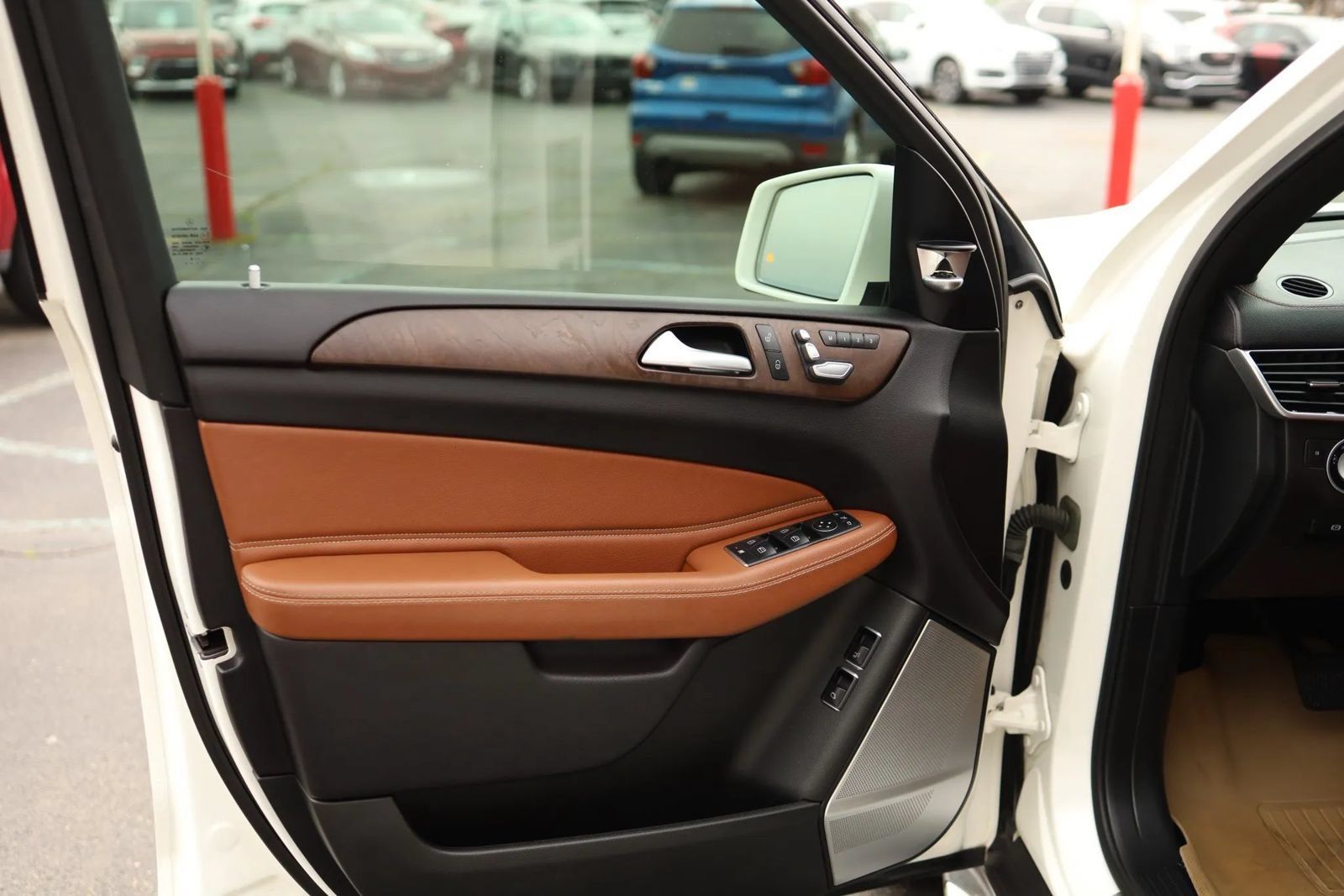 Used 2017 Mercedes-Benz GLS 450 4MATIC image 9
