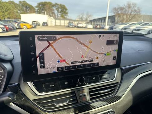 Used 2024 Nissan Altima 2.5 SR w/ SR Premium Package image 20