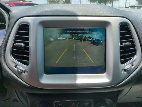 Used 2021 Jeep Compass Latitude w/ Sun and Sound Group FWD image 27