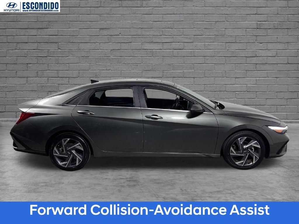 Certified 2025 Hyundai Elantra SEL FWD image 3