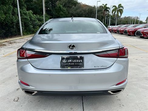 Certified 2024 Lexus ES 350 w/ Premium Package image 6