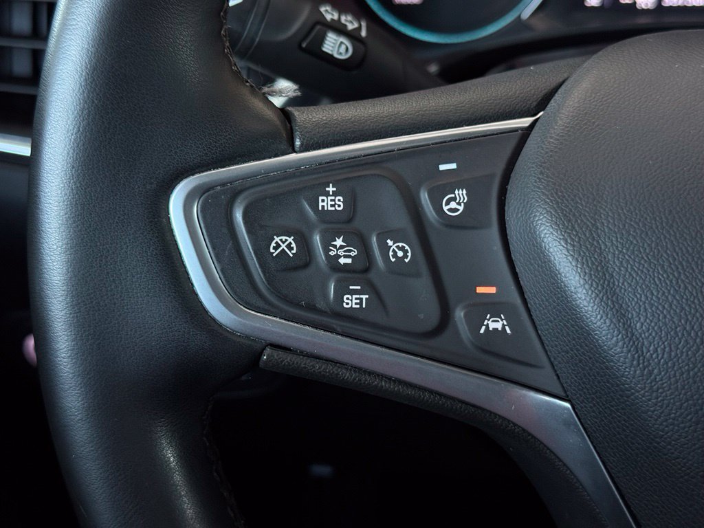 Used 2023 Chevrolet Equinox Premier FWD image 35
