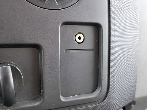 Used 2019 Ford E-350 and Econoline 350 Super Duty image 31