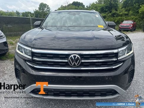 Used 2023 Volkswagen Atlas Cross Sport SE w/ Panoramic Sunroof Package FWD image 7