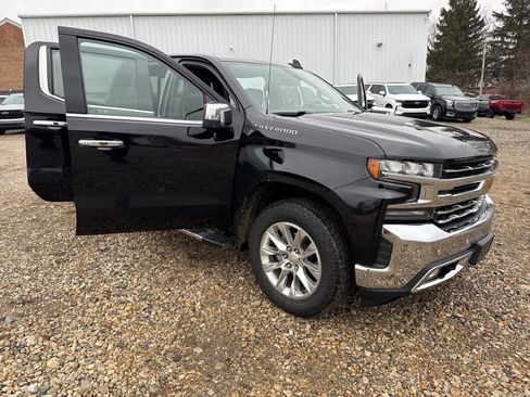 Used 2020 Chevrolet Silverado 1500 LTZ w/ LTZ Premium Package image 36