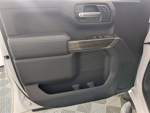 Used 2020 Chevrolet Silverado 1500 RST w/ All-Star Edition image 10