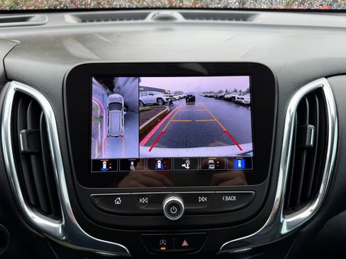 Used 2022 Chevrolet Equinox LT AWD/4WD image 22