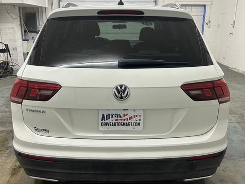 Used 2021 Volkswagen Tiguan S FWD image 4