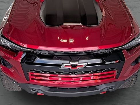New 2026 Chevrolet Colorado ZR2 w/ Technology Package AWD/4WD image 16