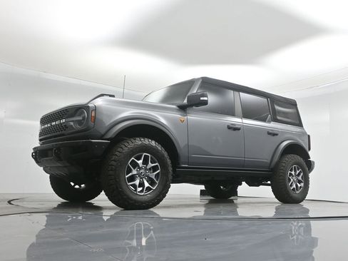 Certified 2023 Ford Bronco Badlands image 48