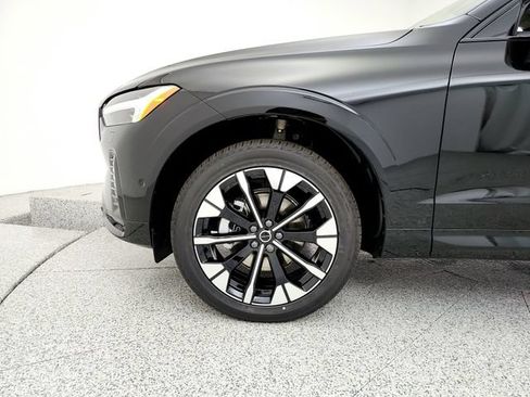 New 2026 Volvo XC60 B5 Plus w/ Protection Package Premier AWD/4WD image 33