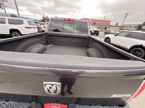 Used 2016 RAM 1500 Laramie AWD/4WD image 25