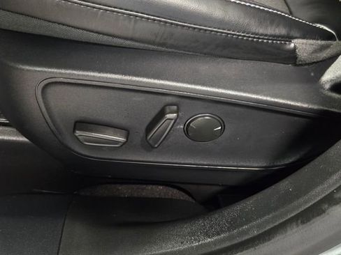 Used 2024 Ford Escape SE image 61