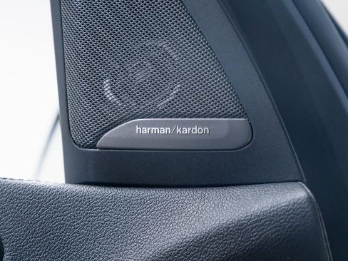 Used 2021 BMW X7 xDrive40i w/ M Sport Package image 15