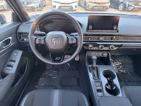 Used 2025 Honda Civic Sport image 17