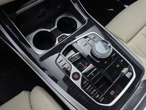 New 2026 BMW X7 M60i image 26