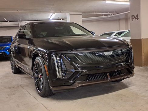 New 2026 Cadillac Lyriq V w/ Exterior Carbon Fiber Package image 3