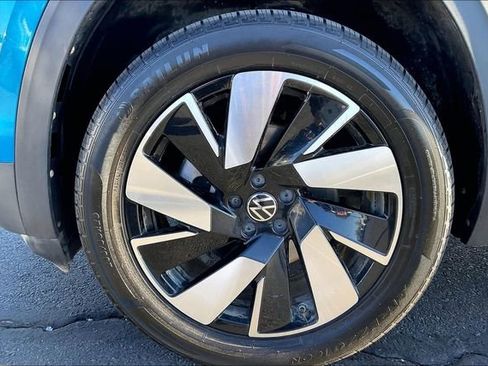 Used 2024 Volkswagen Atlas Cross Sport SE image 8