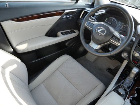 Used 2019 Lexus RX 350 AWD image 9