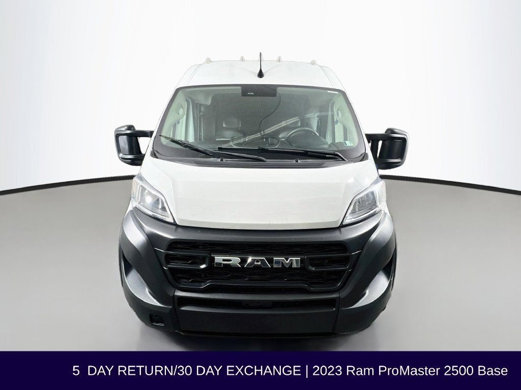 Used 2023 RAM ProMaster 2500 FWD image 3