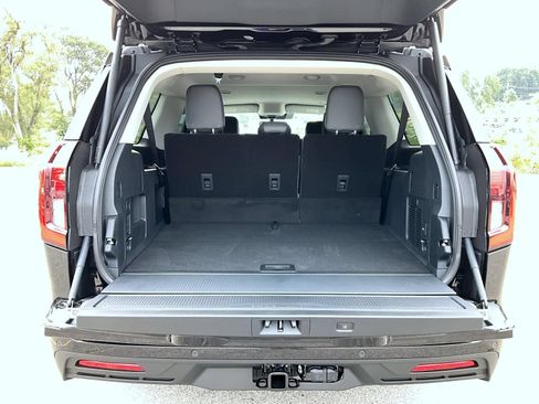 New 2027 Ford Expedition Max Active AWD/4WD image 9