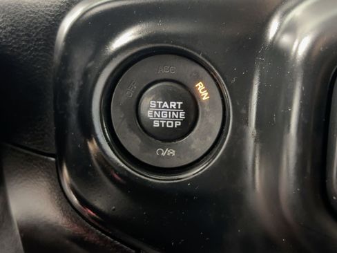 Used 2018 Jeep Wrangler Unlimited Sport S image 24