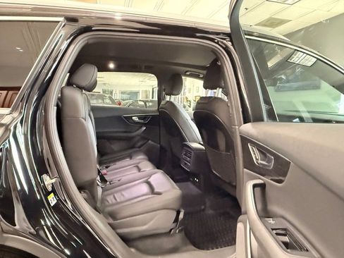 Used 2020 Audi Q7 3.0T Premium w/ Convenience Package image 10