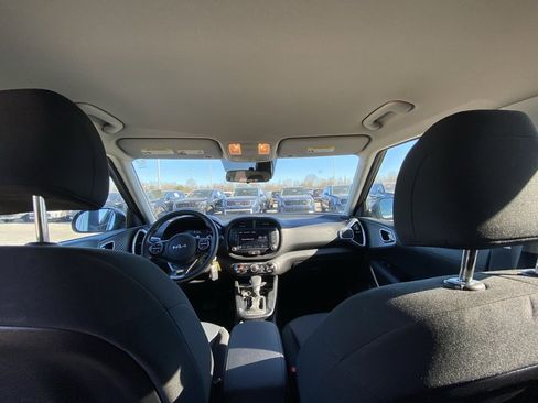 Certified 2023 Kia Soul LX image 23