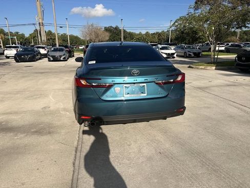 Used 2025 Toyota Camry SE FWD image 36