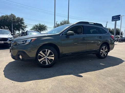 Used 2018 Subaru Outback 2.5i Limited AWD/4WD image 1