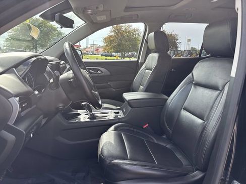 Used 2020 Chevrolet Traverse Premier w/ Redline Edition AWD/4WD image 23