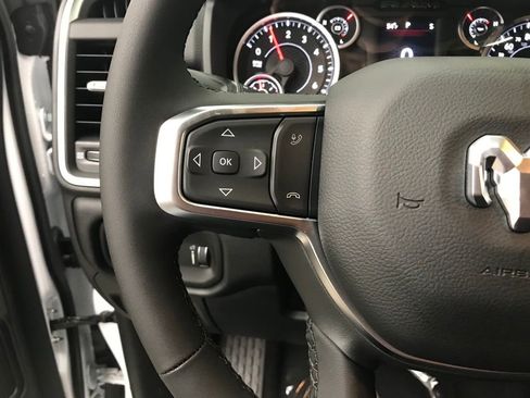 New 2026 RAM 1500 4x4 Crew Cab image 15