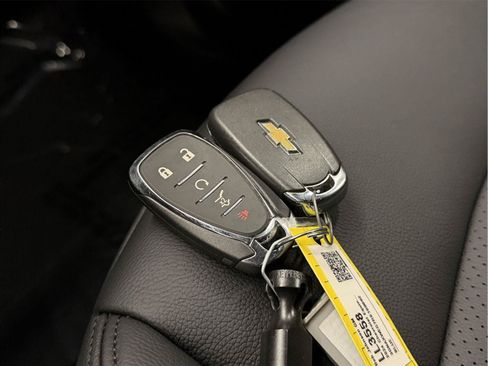 Used 2024 Chevrolet Equinox RS AWD/4WD image 48