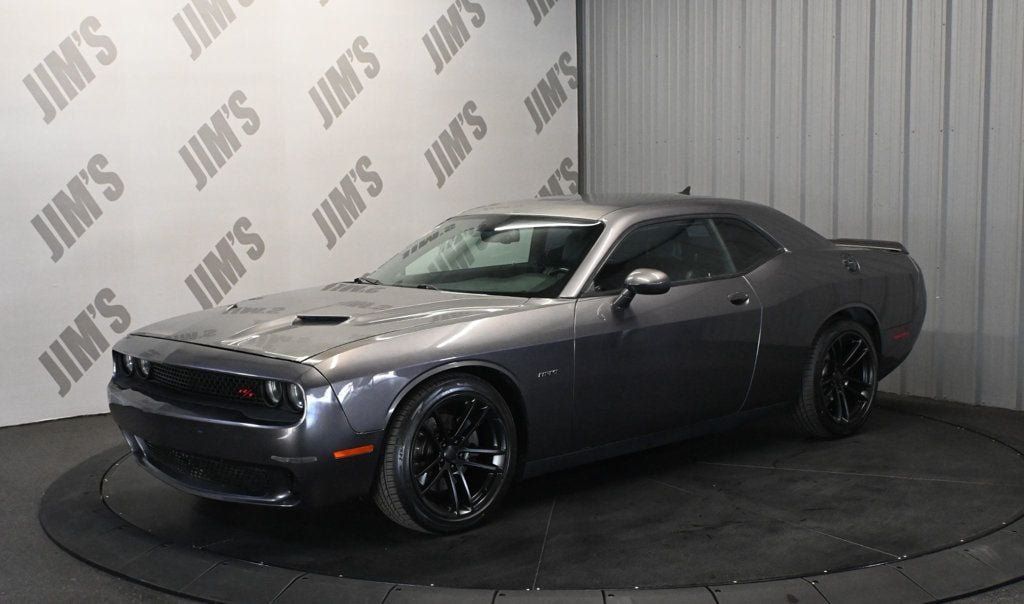 Used 2015 Dodge Challenger R/T Plus RWD image 1
