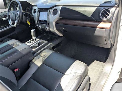 Used 2018 Toyota Tundra Limited w/ Limited Premium Package AWD/4WD image 29