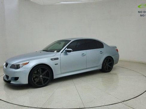 Used 2006 BMW M5 RWD image 64