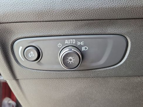 Used 2023 Buick Envision Preferred w/ Sport Touring Package AWD/4WD image 22
