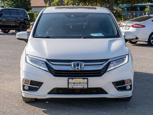 Used 2019 Honda Odyssey Elite image 2