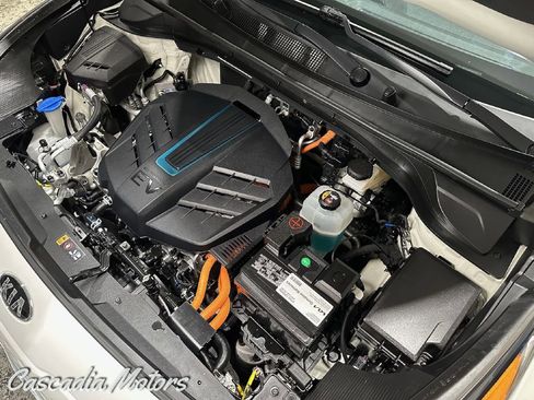 Used 2019 Kia Niro EX w/ Cold Weather Package 2.0 FWD image 31
